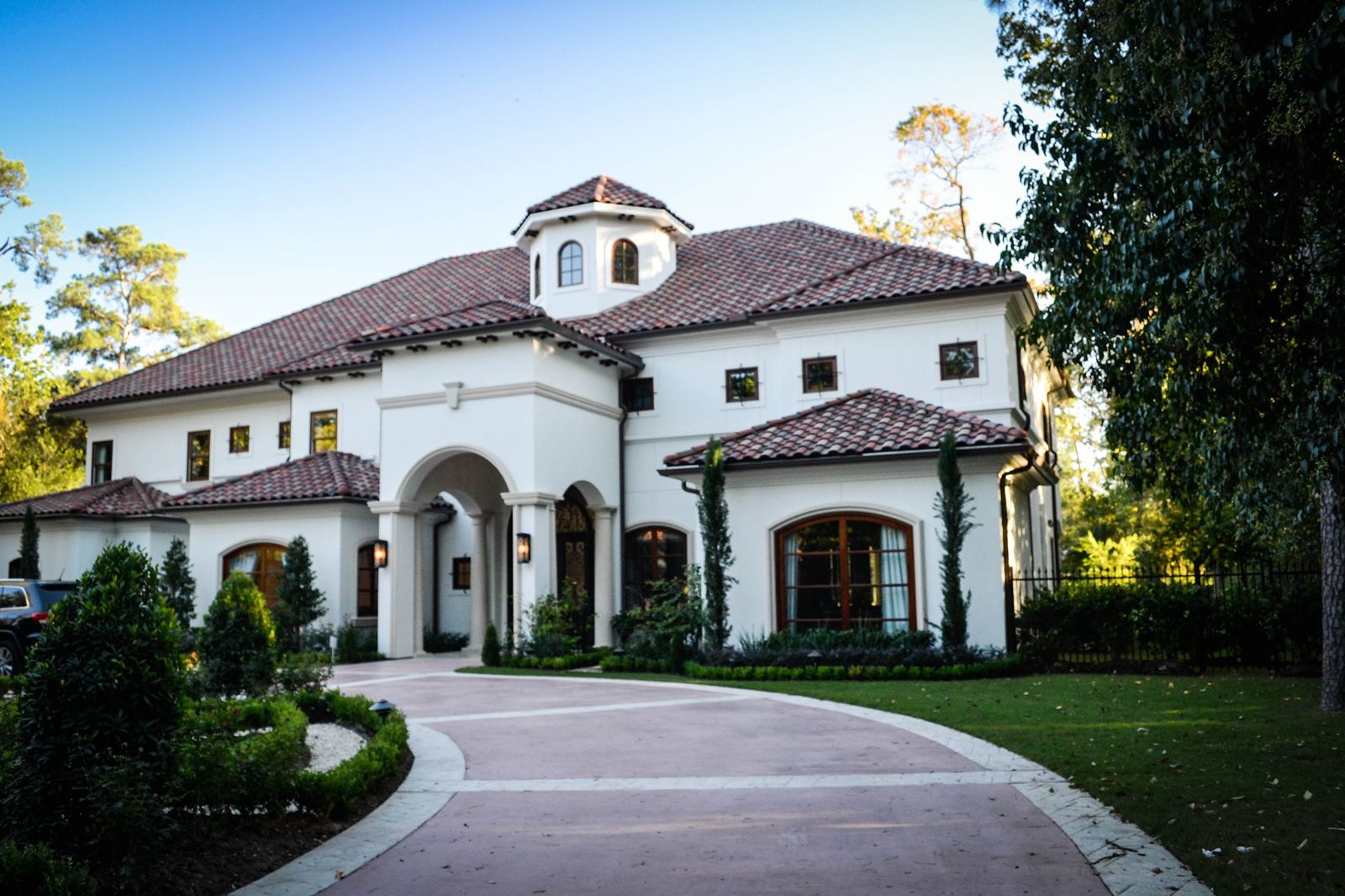 9023 Chatsworth Dr — view 10
