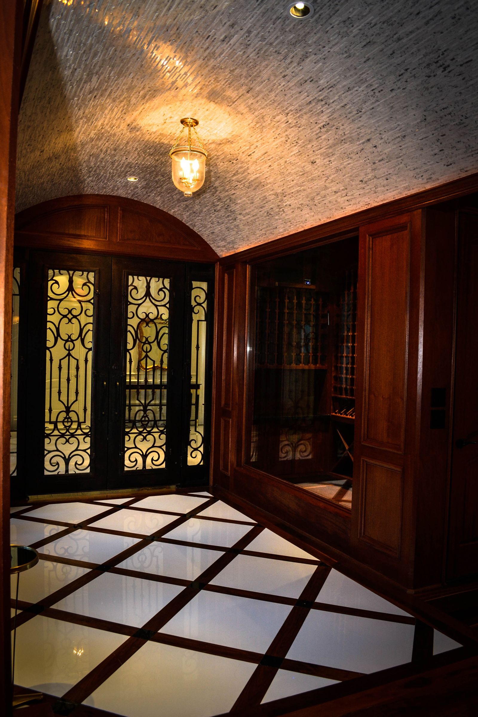 9023 Chatsworth Dr — view 5