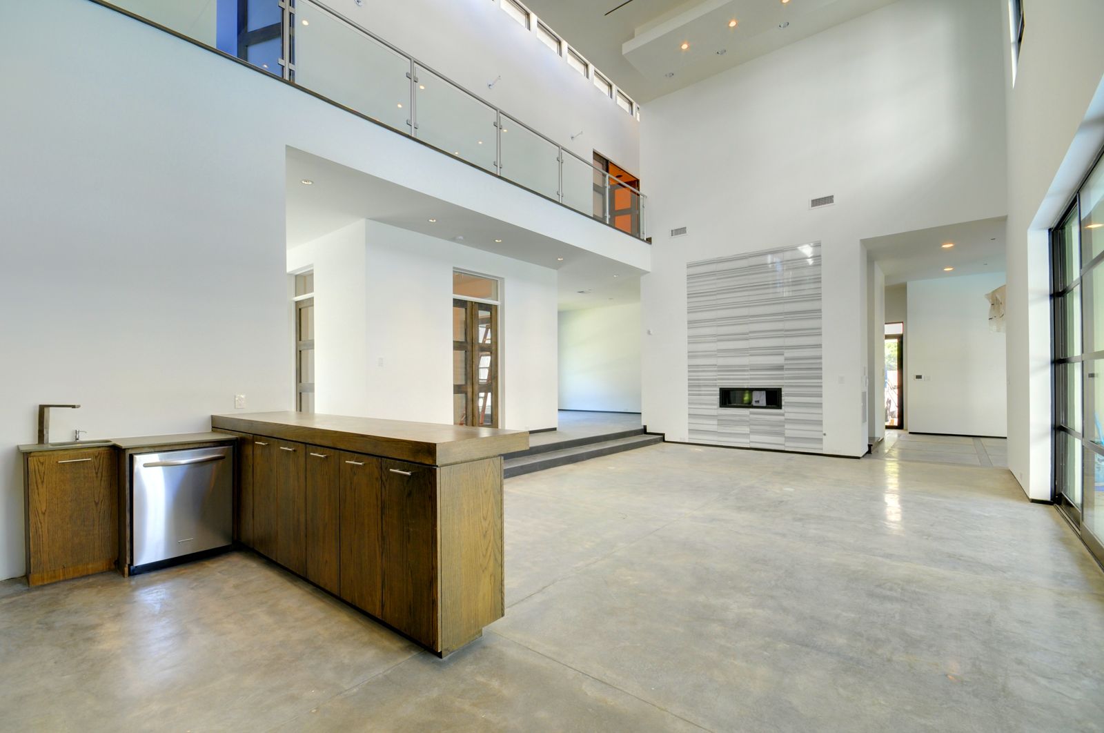 9110 Wickford Dr — view 4